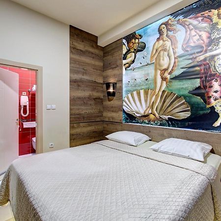 Hotel Le Pont Приедор Екстериор снимка