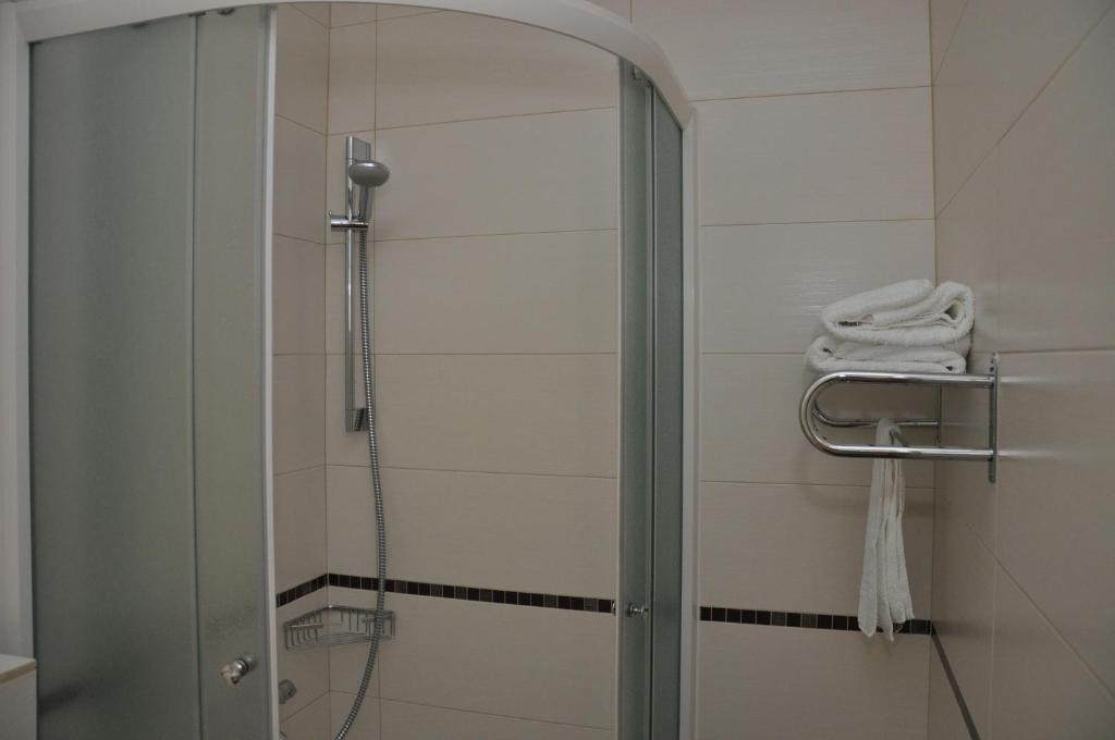 Hotel Le Pont Приедор Стая снимка