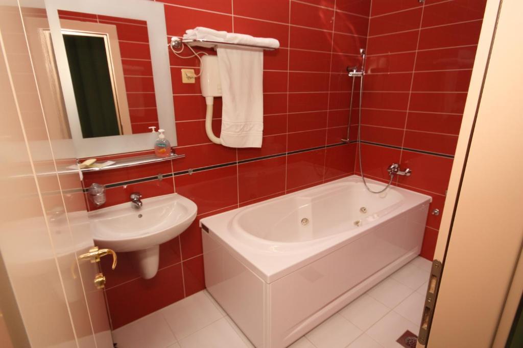 Hotel Le Pont Приедор Стая снимка